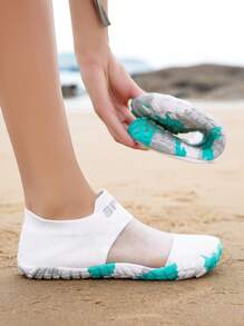 Mädchen Sportschuhe, Mädchen Wasserschuhe, Wanderschuhe für Mädchen, flache Strandwandersandalen für Mädchen, lässige Outdoor-Sportschuhe für Mädchen, leichte, atmungsaktive Mesh-Wasserschuhe für Mädchen für Outdoor-Sport, Strand, Wandern, Slip-On Outdoor-Sport-Strandwasserschuhe, leichte Urlaubs-Lässig-Fünf-Finger-Schuhe für Innen-Yoga, Laufschuhe