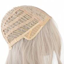 Lolita Perücke mit Pony, geschichtete lockige, zerzauste kurze Perücke in silbergrau, fluffige synthetische Haar Perücke geeignet für Männer & Frauen, für den täglichen Gebrauch