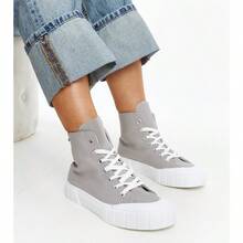 Gris