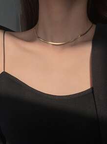 1pc Simple And Versatile Luxury Feel Gold Snake Bone Necklace, Flat Shiny Snake Chain Collar Necklace, Unisex Gift For Women Everyday Casual Wear