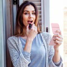 Small Compact Mirror, Classic PU Leather Pocket-Sized And Portable, Suitable For Wallet And Travel (Black)