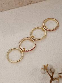 1 pezzo Anello impilabile placcato oro con zirconi per donna, elegante e delicato, in oro 14 carati con zirconi verde diamante, può essere indossato in molti modi, regalo di compleanno, gioiello elegante e alla moda, abbinabile per uso quotidiano, decorazione per feste