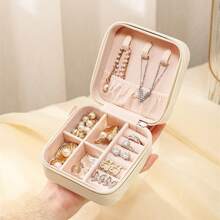 1 pièce Boîte de rangement de bijoux de voyage, cadeau pour femme, mini organisateur de bijoux, support pour colliers et boucles d'oreilles avec miroir, rose, articles de voyage essentiels, cadeau de la fête des mères pour les femmes, organisateur de stockage, articles de voyage essentiels, retour à l'école, stockage en dortoir
