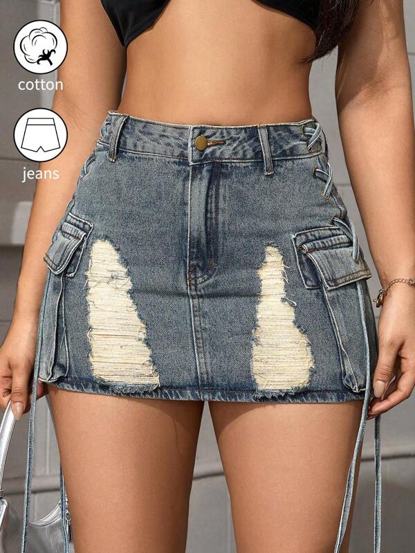 Saia jeans cargo vintage com decoração de gravata lateral desgastada
