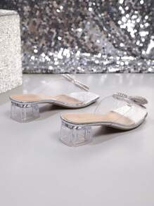 1 par de chanclas elegantes y ligeras de talla grande con lazo transparente y brillante plateado, correa de PU suave, punta cuadrada, tacón grueso transparente y cristalino, apropiado para adolescentes y mujeres, primavera/verano 2025