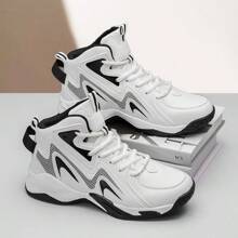 Chaussures de basket-ball pour hommes, nouvelles chaussures de basket-ball rembourrées, chaussures de formation antidérapantes professionnelles, grandes tailles, chaussures de course, chaussures de sport à la mode pour adolescents, respirantes, à semelle épaisse, Épais