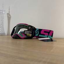 新款摩托车骑行护目镜，户外运动眼镜，高品质，适合多场景使用