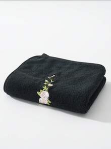 1件/2件/4件 玫瑰刺繡珊瑚絨毛巾浴巾，超柔軟、吸水、親膚、不掉毛、快乾手巾，戶外泳池毛巾、毯子、午睡毯，成人情侶居家日常用臉洗浴手巾，男女頭髮乾燥毛巾 70*140cm 浴室浴巾、34*75cm 面巾、或特大號 90*170cm 浴巾、40*80cm 毛巾 - 黑色 - 查看 10