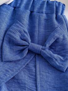Conjunto de 2 piezas de top informal con estampado de cerezas y lazo, talla grande shorts azul denim para niñas