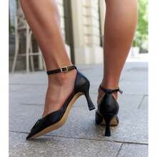 Women's Fashion Heart Decor Pointed Toe Low Heel Shoes - Black - View 4