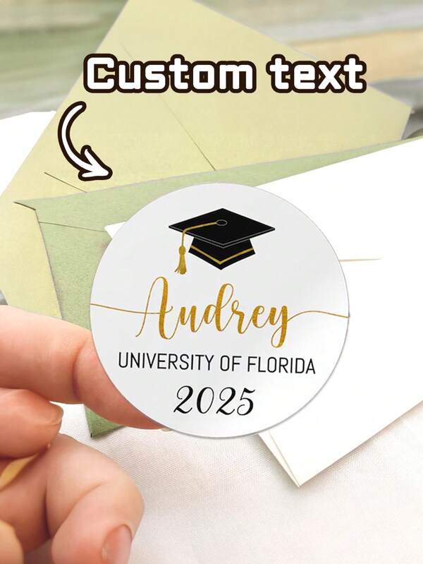 12/24/54 Peças Adesivo de Formatura Personalizado, Design Simples de Boné de Formatura, Suporta Adicionar Nome, Escola e Ano, Adesivo de Selo Circular, Adesivo de Decoração de Envelope de Convite de Festa de Formatura, Adesivo Comemorativo 2025, Presente Personalizado, Decoração de Feriado, Presente Perfeito para a Temporada de Formatura, Atividades Artísticas para Crianças