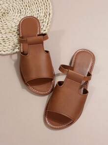 Livesso Nuevas sandalias planas tipo slide para mujer talla grande, cómodas y minimalistas, de punta redonda, punta abierta y diseño calado, casuales de moda para exterior, playa y verano - Marrón - Ver 5