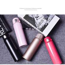 1 Stück 500ML/16,9oz Vakuumisolierter Becher mit verriegelbarem Deckel, doppelwandiger auslaufsicherer Reisebecher aus Edelstahl, ideal für den Schulbeginn