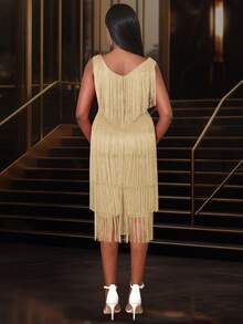 فستان نسائي بياقة على شكل حرف V بدون أكمام وبتصميم الشراريب متوسط الطول، مناسب تماماً للأعراس، ضيوف الزفاف، حفلات الحمام العروس، حفلات العزوبية، العطلات، أعياد الميلاد، التخرج، الحفلات الراقية، عيد العودة إلى المنزل، وليلة رأس السنة