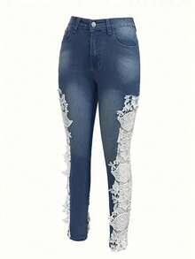 Vaqueros ajustados y sexys con encaje calado para mujer: elegantes vaqueros de cintura alta, combinados con una exquisita tela de encaje floral blanco, la elección perfecta para la moda de primavera y verano. - Celeste - Ver 3
