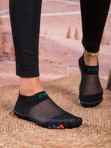 ZVB 女士赤脚友好型水鞋，软底沙滩/游泳/潜水/钓鱼鞋，速干，防滑，透气，夏季凉鞋 - 黑色 - 查看 4