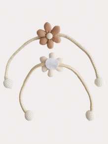 مجموعة من 2/1 قطعة من قواطع الستائر المنقوشة بالأزهار والآللئ الصناعية، مصنوعة من ألياف البوليستر بأسلوب عصري وعادي، مزينة بالزهور مناسبة للستائر الرقيقة أو السميكة، بدون ثقب، قابلة للتعديل، تستخدم في غرفة النوم وغرفة المعيشة وغرفة الأطفال