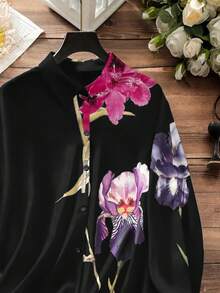 Elegante camisa de botones con estampado de flores para mujeres refinadas, apropiada para el uso diario. Perfecta para primavera y verano, también ideal para ocasiones casuales. Blusa de verano. - Negro - Ver 3
