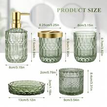 Bộ đồ dùng phòng tắm bằng thủy tinh vàng 5 món có đĩa đựng xà phòng, giá để bàn chải đánh răng, cốc, hộp đựng tăm bông và chai | Bộ đồ trang trí phòng tắm chất lượng cao theo thiết kế cổ điển với các giải pháp lưu trữ | Bộ phụ kiện bằng thủy tinh hiện đại cho phòng tắm, nhà vệ sinh dành cho khách hoặc ý tưởng quà tặng – Đồ trang trí an toàn với máy rửa chén và vệ sinh cho ngành công nghiệp gia đình/khách sạn Quay lại trường học - màu xanh lá - Xem 2