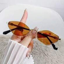 1 unisex klassische Metallbrille mit geometrischem Design und gemusterten Bügeln, geeignet für Laufsteg, Straßenfotografie, Dates, Alltag und Reisen