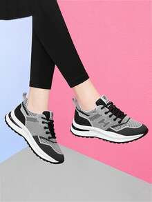 2025 nueva letra de impresión de fondo grueso zapatillas de deporte ocasionales, de malla transpirable ligera de baja parte superior zapatos de las mujeres de tenis, al aire libre pareja antideslizante resistente al desgaste zapatos para correr, apto para el fútbol, pasear al perro, correr, ropa de diario, viajes, senderismo - Gris Oscuro - Ver 3