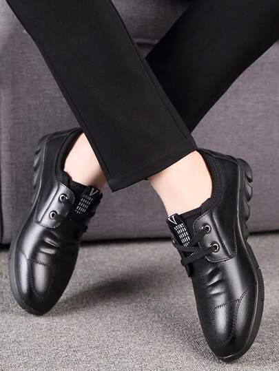 Zapatos formales de PU con cordones para hombres de negocios, oxfords clásicos retro de punta puntiaguda, zapatos de boda de estilo británico de punta baja para novios, adecuados para combinar con trajes, bodas y ropa diaria de oficina.