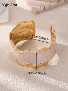 1pc Fashionable Exaggerated Creative Metallic Asymmetric Wide Bangle Chunky Jewelry, Women Everyday/Party Accessory - Gold - View 4