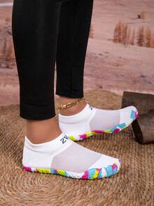 ZVB Water Shoes Suitable For Barefoot Enthusiasts, Soft Bottom Women Beach Shoes For Swimming, Diving, Outdoor Quick-Dry Summer Sandals, Fishing Water Shoes, Anti-Slip Breathable Water Wading Shoes - 白色 - 查看 8