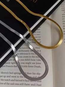 1pc Simple And Versatile Luxury Feel Gold Snake Bone Necklace, Flat Shiny Snake Chain Collar Necklace, Unisex Gift For Women Everyday Casual Wear