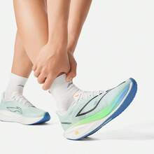 LI-NING FEIDIAN 5 CHALLENGER Men Running Shoes Professional Sports ARMV001 Legit Official Store - 標準白/空藍色 - 查看 9