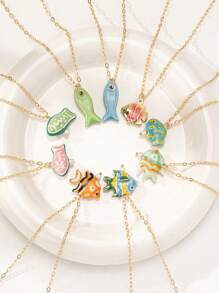 1 pièce Collier d'été délicat avec pendentif poisson mignon fait main pour femmes (la forme et la couleur peuvent varier)