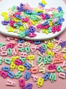 100 قطعة من حبات الأبجدية باللون الأكريليك الماكرون 15 مم لصناعة الإكسسوارات اليدوية كالمشابك والأساور والخواتم والمعلقات