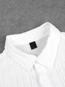 Conjunto de camisa de manga corta de un solo pecho y pantalones de unicolor para hombre de talla grande