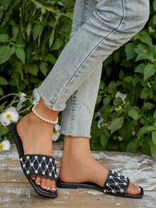 Women's One-Toe Rhinestone Sandals, Casual All-Match Outdoor Plastic Flat Slippers - Black - View 8