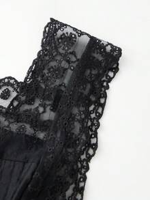 Women Y2K Tie Side Lace Eyelet Vest Tops Vintage Floral Embroidery Sleeveless Square Neck Lace Up Loose Sheer Mesh See Through Cropped Tank Tops Aesthetic Camisoles Crop Tops Summer Cute Flower Going Out Shirts Tops Beach Vacation Streetwear - 黑色 - 查看 7