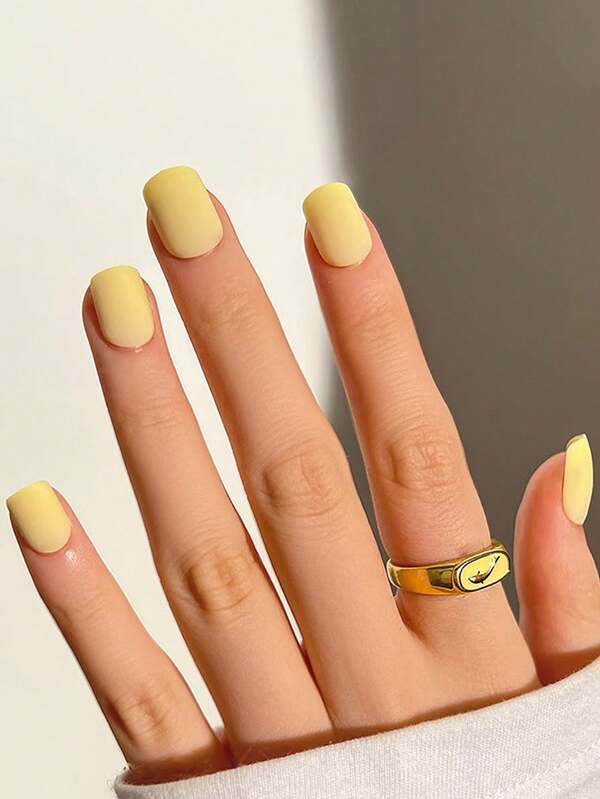24 piezas de uñas postizas de forma cuadrada corta en color amarillo macarrón, de unicolor, con diseño de capa superior mate, uñas postizas de estilo simple y elegante, cubiertas completas, suministros para uñas, uñas de verano para uso diario