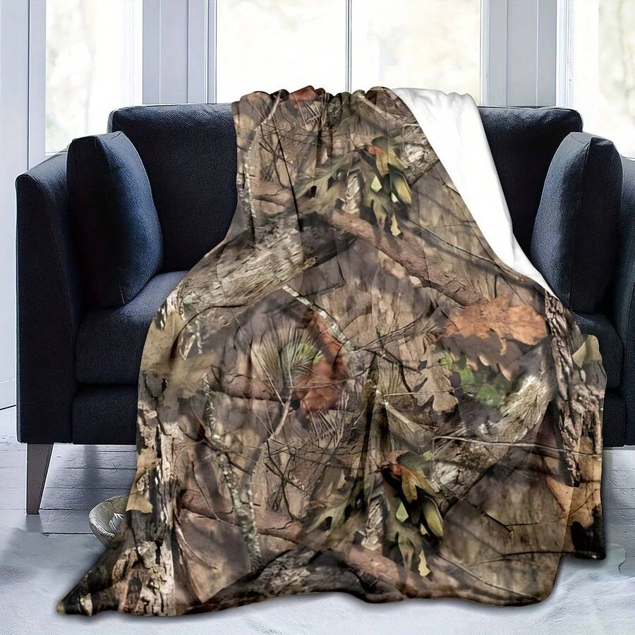 1pc Ultra Soft Flannel Camouflage Forest Blanket - Comfortable All Season Hunting And Outdoor Travel Throw, Realistic Bark And Leaf Design, Warm And Cozy For Home, Camping Or Napping, Camping Accessory