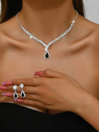 3 pièces Collier pendentif larme élégant, boucles d'oreilles et ensemble de bijoux avec strass pour femmes. Accessoires de robe de mariée, de demoiselle d'honneur, de mariage. Cadeau étincelant pour fête.