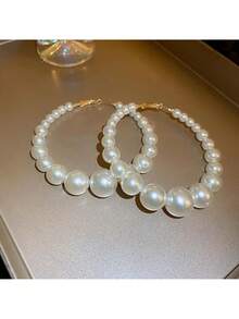 1pc Fashion Statement Pearl Hoop Earrings – Oversized Circular Hoops With Lustrous Graduated Faux Pearls, Comfortable For Long Wear, Ideal For Special Events, Weddings, Parties, Photoshoots – Secure Closure, Timeless Gift For Women & Girls, Elegant Jewelry That Adds Sophistication & Glamour To Any Outfit - 彩色 - 查看 4
