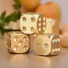 1 Set handgefertigte Würfel aus massivem Messing | 3 kleine Würfel, unverzichtbar für Kneipenspiele | Poliert und langlebig | Kreatives Geschenk | Geeignet für Actionspiele | Zubehör für Tischspiele