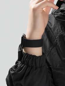 1pc Unisex Litchi Texture Silicone Magnetic Watch Band, Compatible With Apple Watch 42mm, 38mm, 40mm, 41mm, 44mm, 45mm, 46mm, 49mm, Fashionable Smart Watch Replacement Strap For Series Ultra2, Ultra SE2, SE 11, 10, 9, 8, 7, 6, 5, 4, 3, 2, 1 - Black - View 4