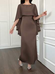 Elegant Arabic Style Dress With Captivating Cape-Like Shawl And Concealed Zipper Details, Ideal For New Year's Eve