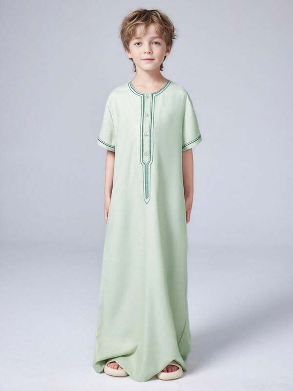Camisa holgada con botones y bordados para niño preadolescente