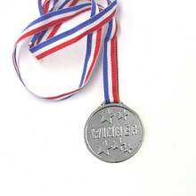1/12 件迷你奖杯和金牌，配丝带项链，金铜银奖杯和奖牌套装，金牌参与奖杯，体育锦标赛和比赛，体操比赛奖品，适用于体育、比赛、才艺表演、拼写比赛、生日派对礼物 - 彩色 - 查看 20