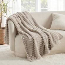 White Throw Blanket For Couch - GentleSoft Cozy Soft Blankets For Women, Cute Small Fleece Throws For Girls, Birthday Gifts For Women Mom, Fathers Day Decor Gifts, , 50x60 Inches - Linen - 查看 10