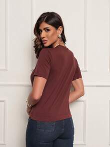 Dellamarca Women's Short Sleeve Blouse. Comes With A Free Necklace. Comfortable Fabric - 鏽棕色 - 查看 2