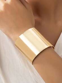 1 pieza Brazalete abierto de estilo gótico para mujer con acabado metálico liso, estilo punk exagerado, elegante y multicombinable, de estilo europeo y americano