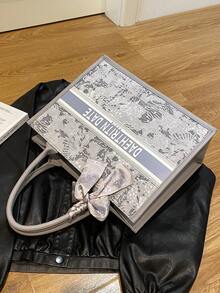 1 pieza Bolso tipo tote de moda para mujer, de gran capacidad, de forma cuadrada, ligero, con decoración de pañuelo exquisita, material resistente a los arañazos y al desgaste, adecuado para compras, citas, fiestas, commuting, con estampado de letras, elegante bolso casual minimalista gris y rosa para damas - Gris - Ver 5