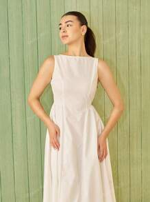 Andrea Bello Women's White Long A-Line Sexy Elegant Waisted Bubble Hem Dress Simple Solid Color Dress Backless Minimalist Sleeveless Midi Dress, Suitable For Work & Vacation And Summer