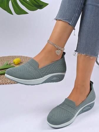 Women's New Breathable Casual Slip-On Sneakers, Rubber Outsole Anti-Slip Casual Sports Shoes,Fashion Soft Bottom Cushion Shake Shoes,Solid Color Boho Elegant Sports